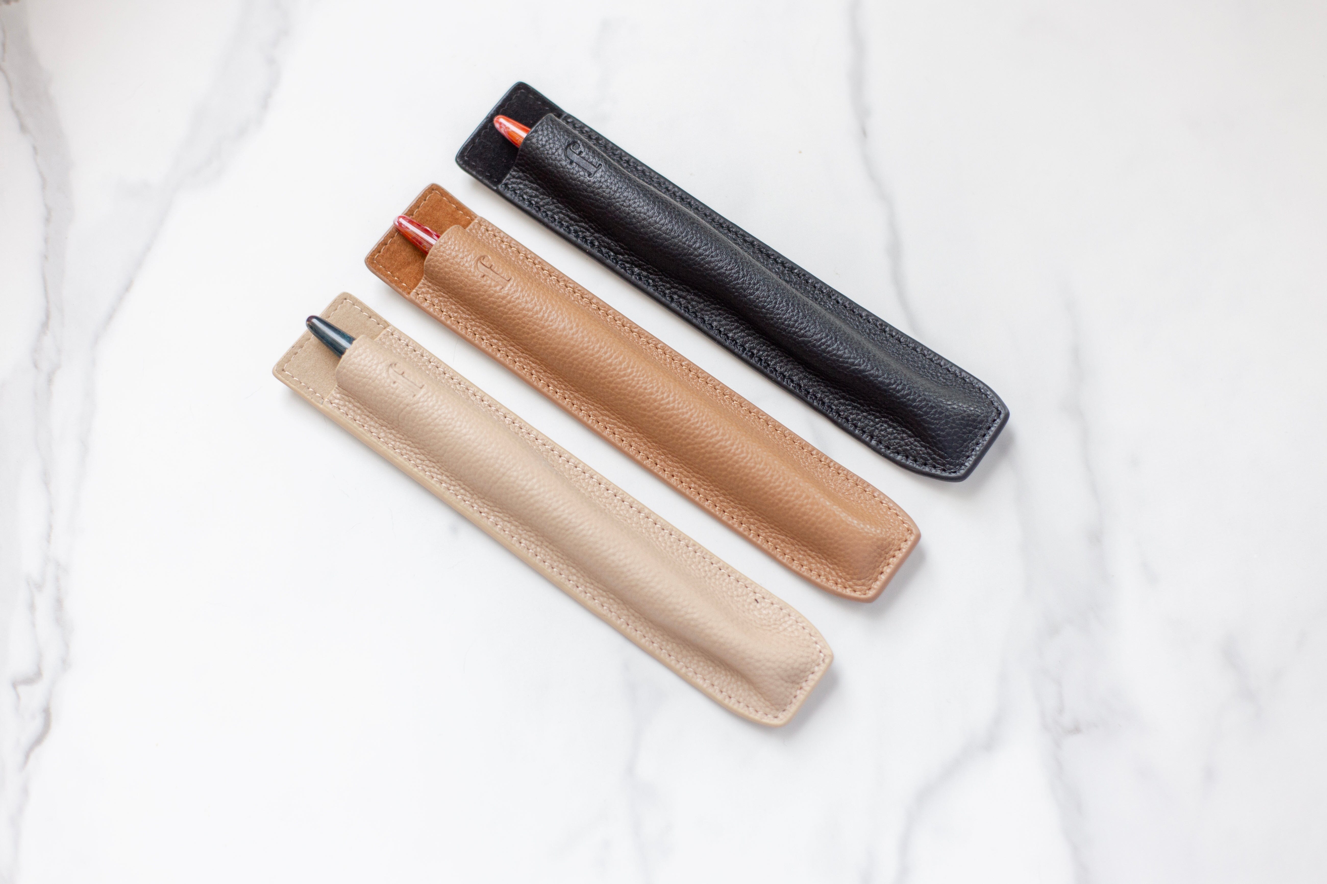 Companion Crochet Hook Sleeve in Leather