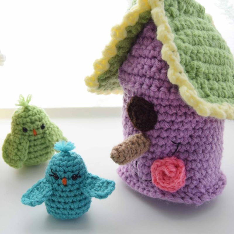 Free Amigurumi Birds and Birdhouse Pattern