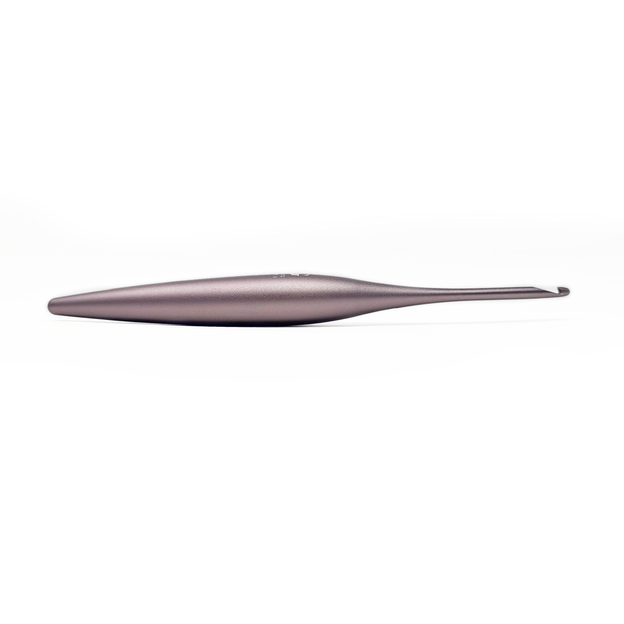 Streamline Metal Color Singles Metal Streamline FurlsCrochet Matte Mauve 4.00mm (G) 